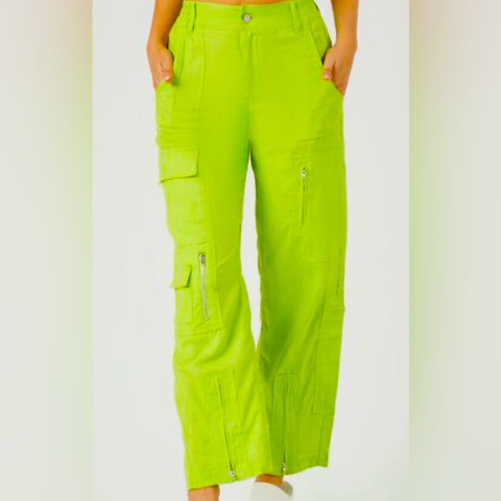FOREVER 21 Neon green Size S cargo pants